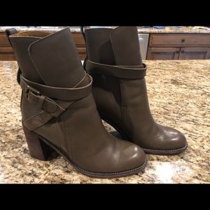 See by Chloe Light Brown Womens Boots Size 8.5 M